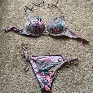 VS bombshell bikini top 32C